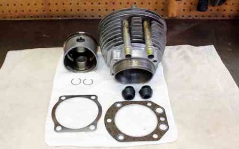 Replace BMW Airhead Twin Pushrod Tube Seals Image